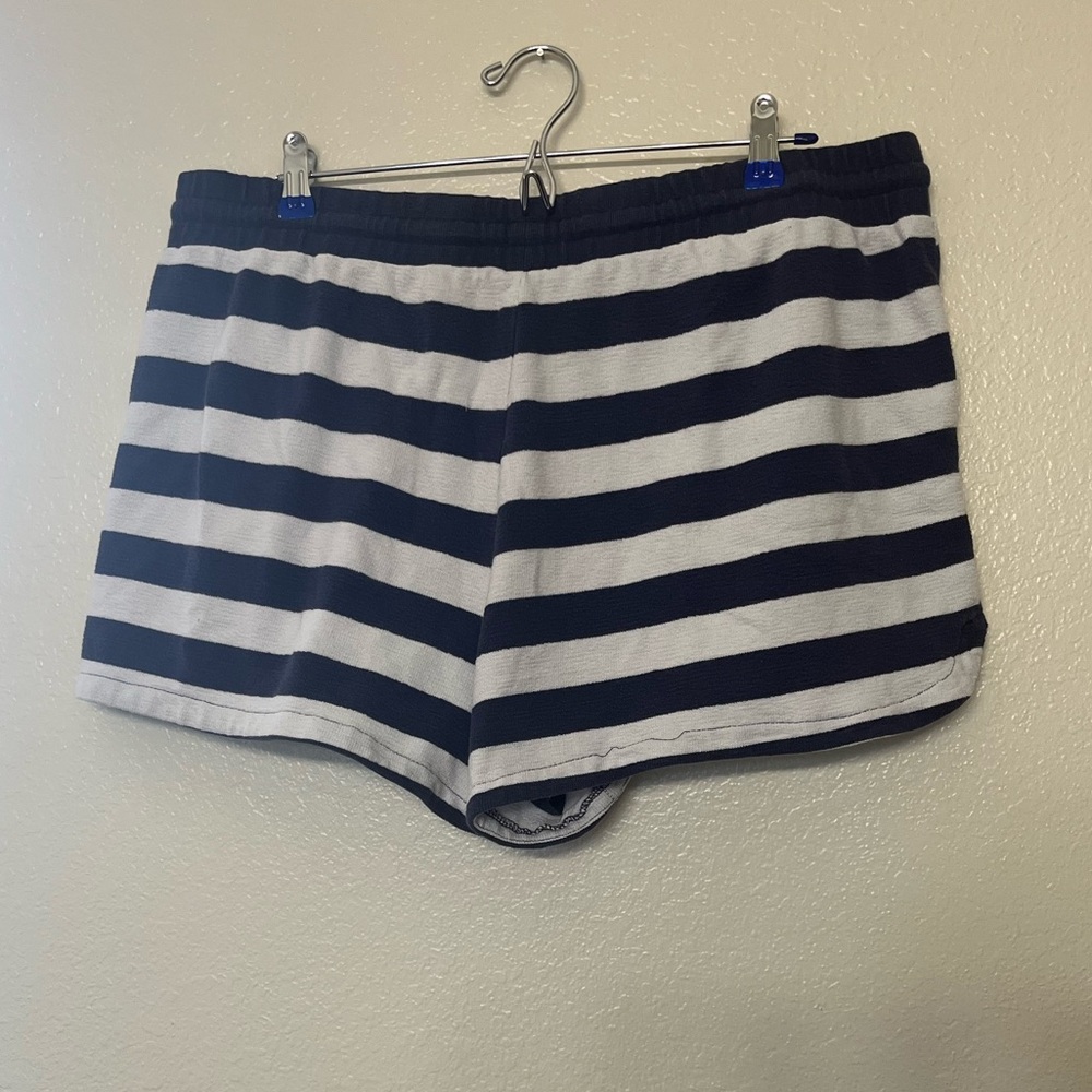 Maurice’s women’s drawstring shorts xxl - Picture 3 of 4